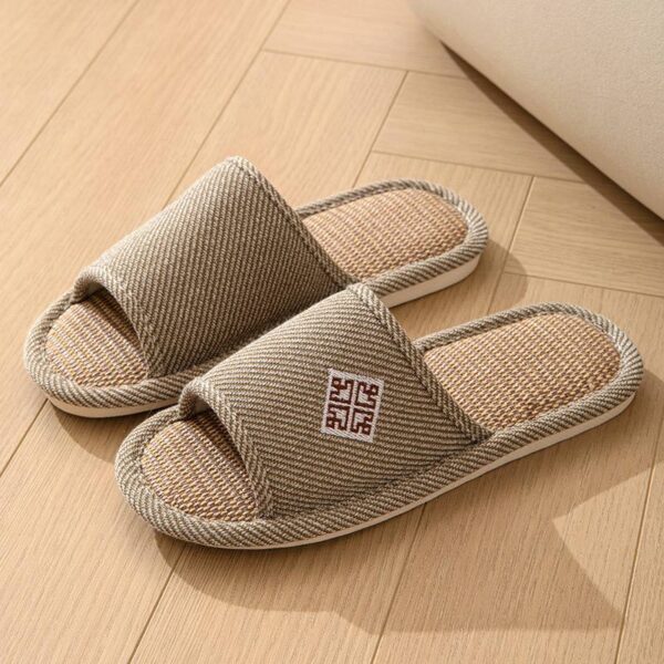 Bedroom slippers - Image 2