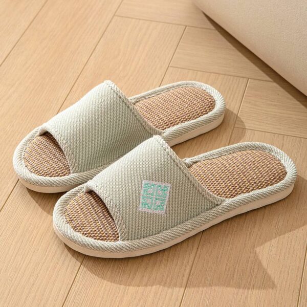 Bedroom slippers - Image 3