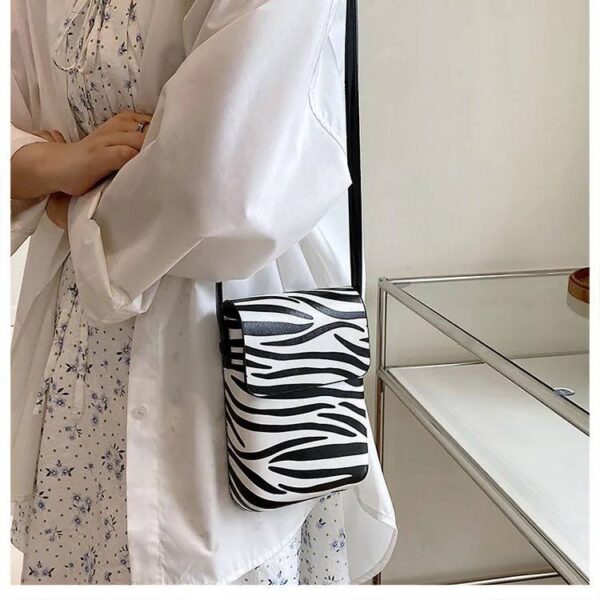 Ladies side bag - Image 6