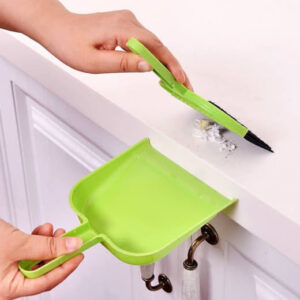 Portable brush and dust pan