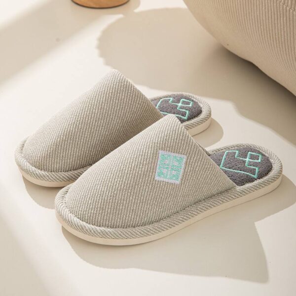 Bedroom slippers - Image 3