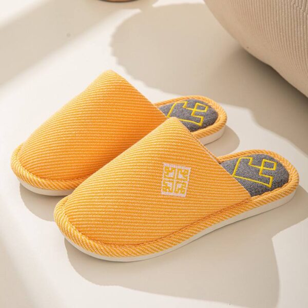 Bedroom slippers - Image 4