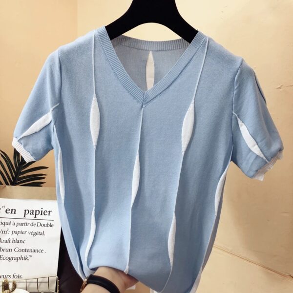 Casual women's blouse - Image 2