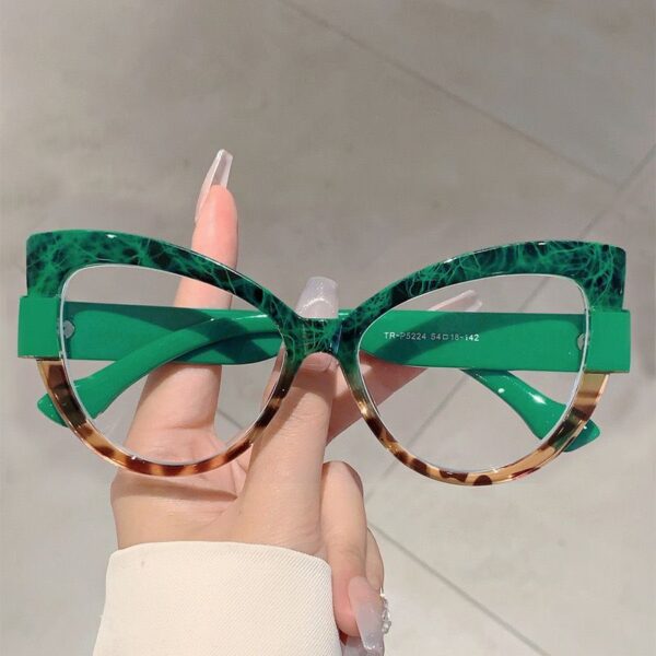 Glasses 107 - Image 3