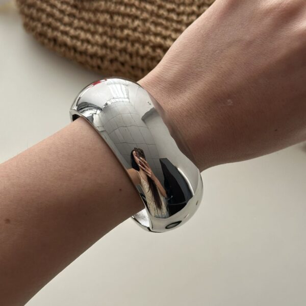 Acrylic bangles 2 - Image 6