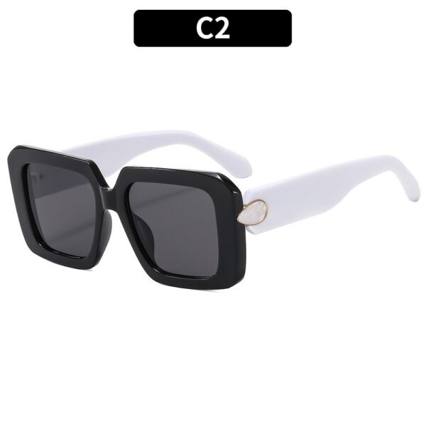 Glasses 109