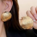 Shell earring