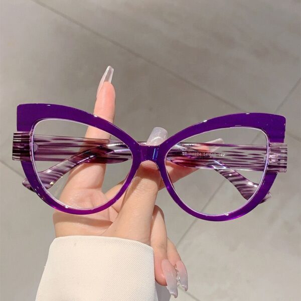 Glasses 107 - Image 2