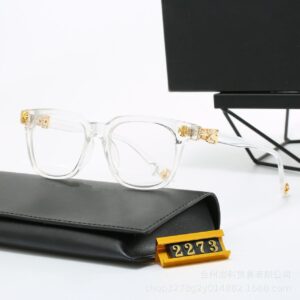 Glasses 118