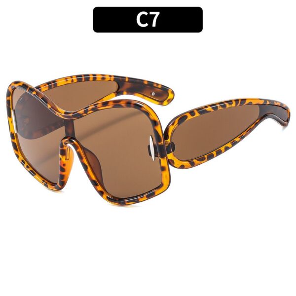 Glasses 110 - Image 9